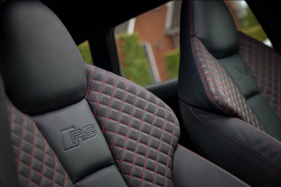 Audi RS3 Sportback 2.5TFSI Quattro A3 Facelift 400pk S-Tronic|Geen OPF|Nardo Grey|Keramisch|Virtual Cockpit|Panoramadak|LED Matrix