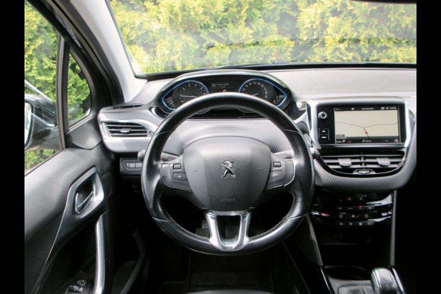 Peugeot 2008 1.2 PureTech Allure*Navi*Pdc*Camera*