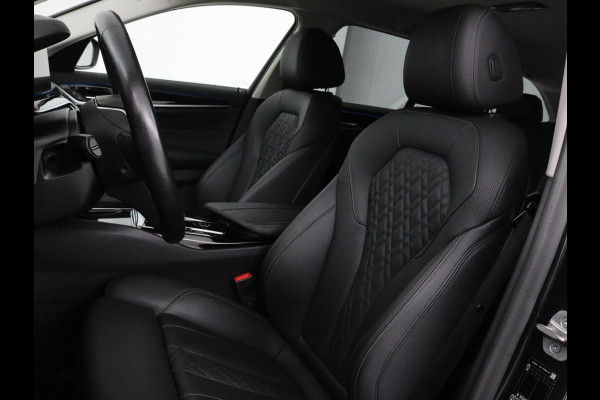 BMW 5 Serie 530e High Executive | Leder | Stoel & stuurverwarming | Adaptive cruise | Carplay | Sfeerverlichting | Camera | Live Cockpit | Navigatie | Full LED