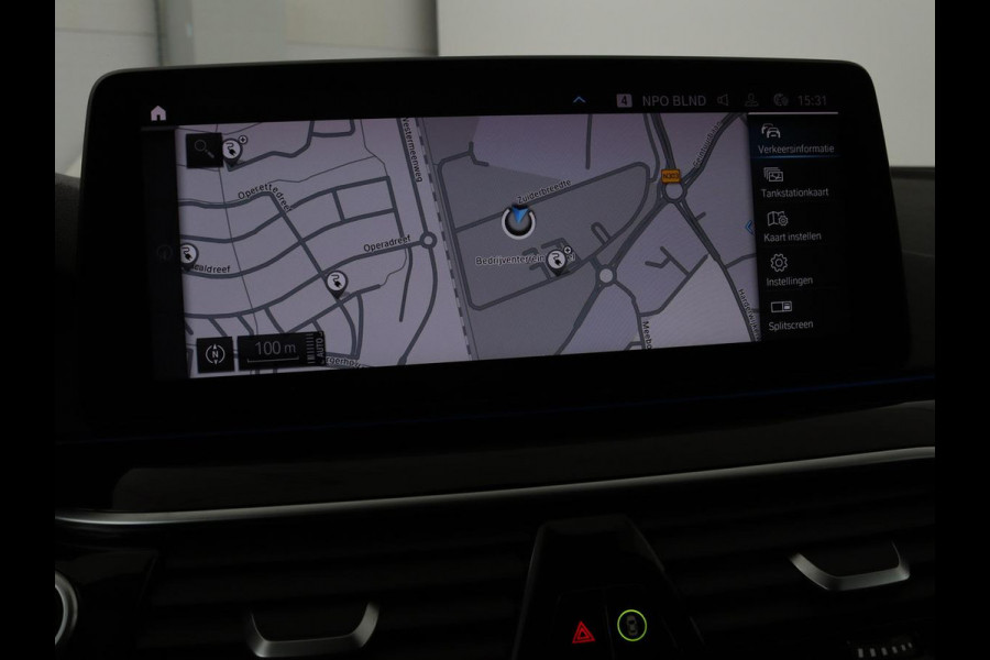 BMW 5 Serie 530e High Executive | Leder | Stoel & stuurverwarming | Adaptive cruise | Carplay | Sfeerverlichting | Camera | Live Cockpit | Navigatie | Full LED