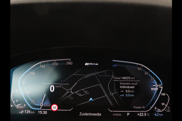 BMW 5 Serie 530e High Executive | Leder | Stoel & stuurverwarming | Adaptive cruise | Carplay | Sfeerverlichting | Camera | Live Cockpit | Navigatie | Full LED