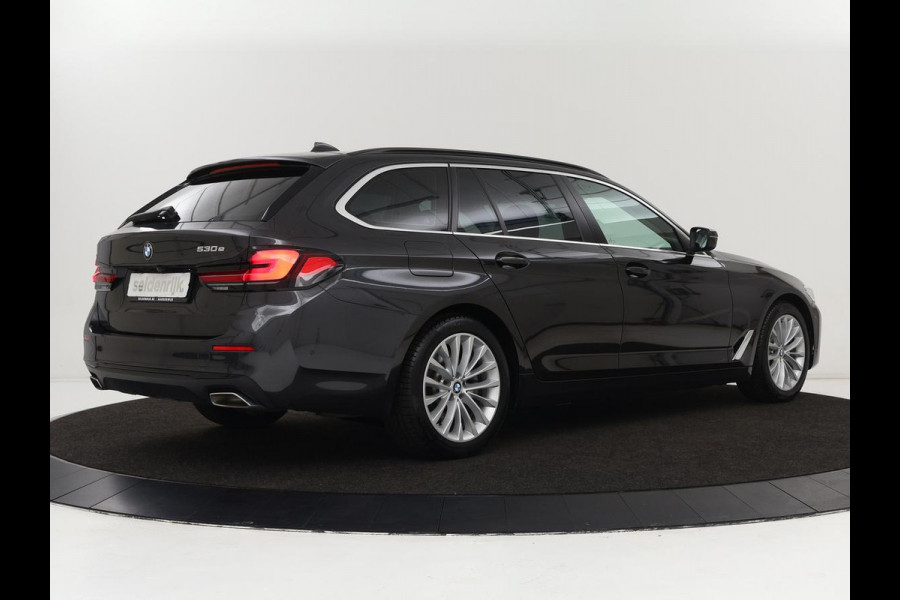 BMW 5 Serie 530e High Executive | Leder | Stoel & stuurverwarming | Adaptive cruise | Carplay | Sfeerverlichting | Camera | Live Cockpit | Navigatie | Full LED