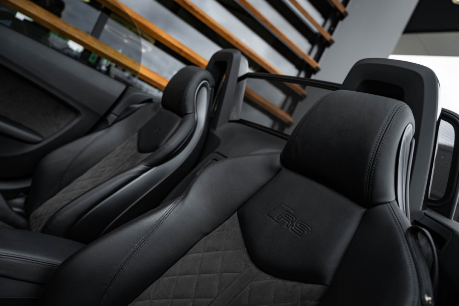 Audi TT RS Roadster Quattro Black Edition