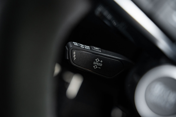 Audi TT RS Roadster Quattro Black Edition