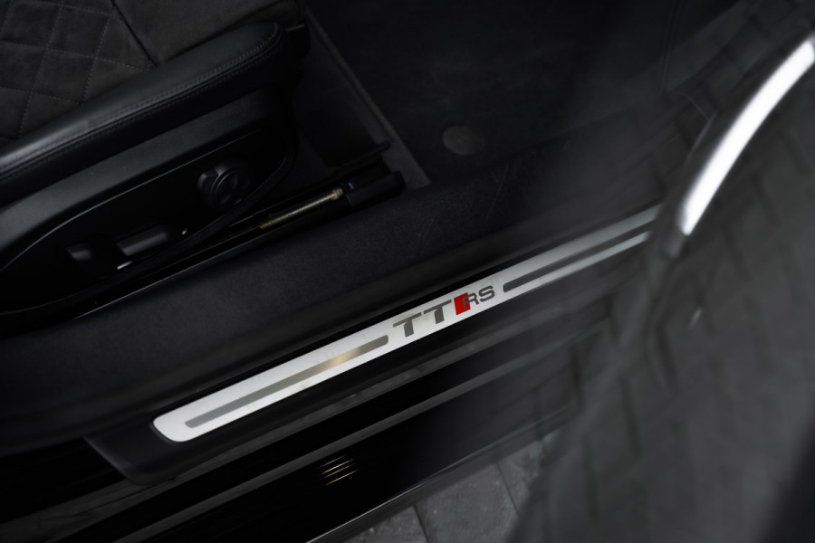 Audi TT RS Roadster Quattro Black Edition