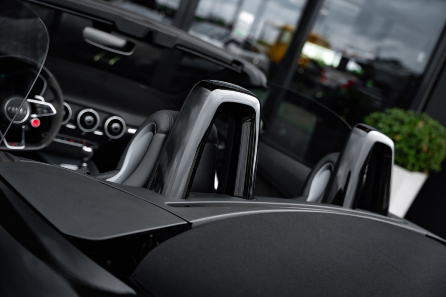 Audi TT RS Roadster Quattro Black Edition