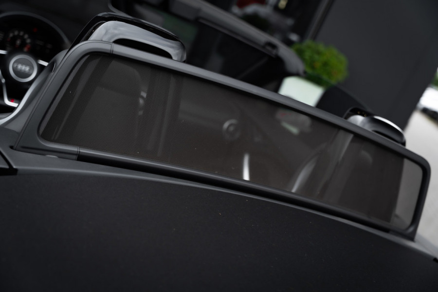 Audi TT RS Roadster Quattro Black Edition