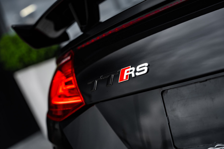 Audi TT RS Roadster Quattro Black Edition