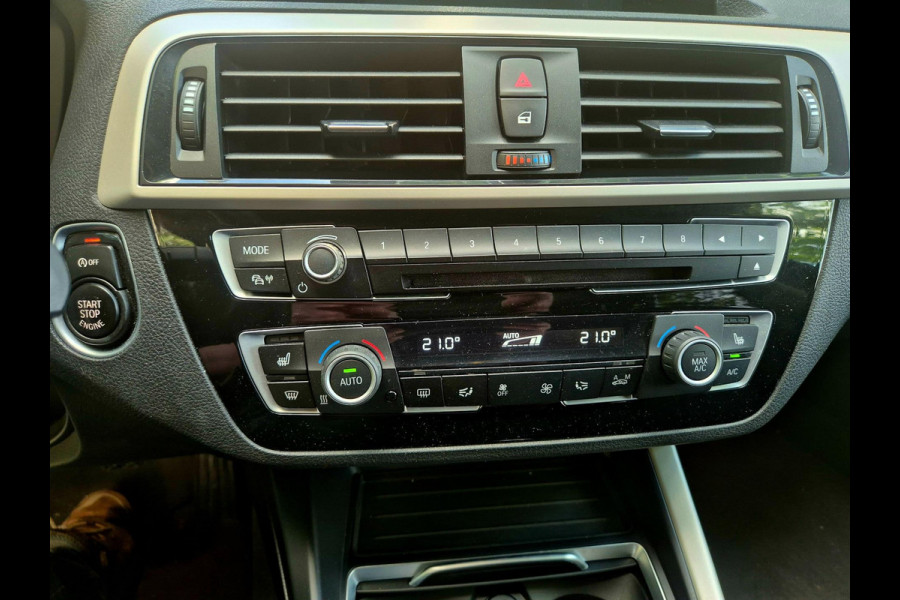 BMW 1-serie 116i Sport Shadow Edition navigatie sportstoelen