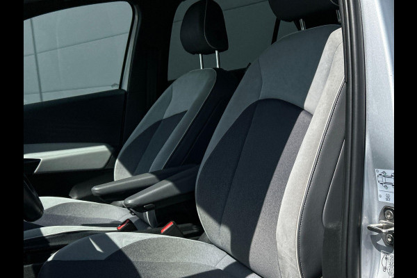 Volkswagen ID.3 Business 58 kWh | Carplay | Stoelverwarming | Navigatie | Achteruitrijcamera |
