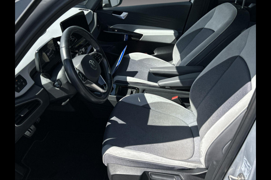 Volkswagen ID.3 Business 58 kWh | Carplay | Stoelverwarming | Navigatie | Achteruitrijcamera |