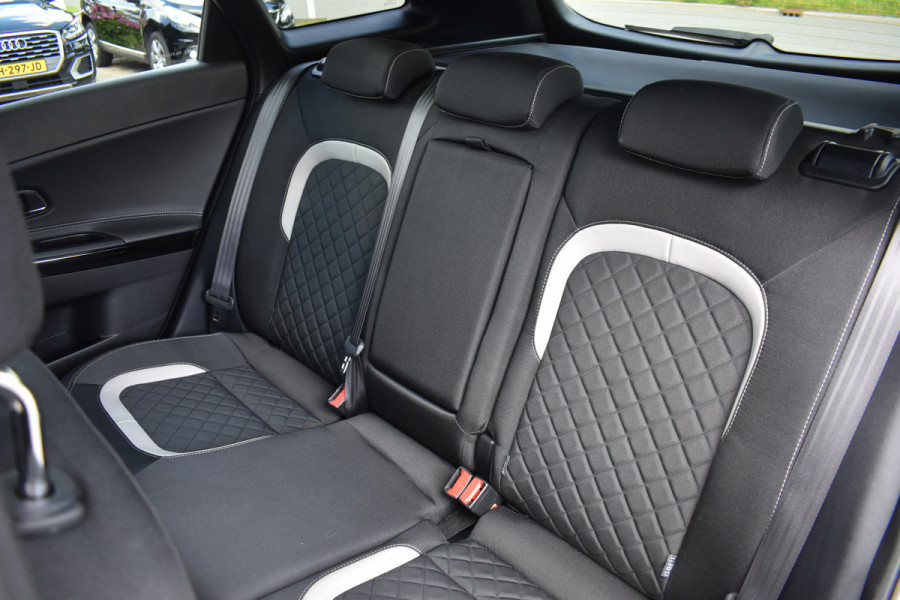 Kia cee'd Sportswagon 1.0 T-GDi GT-Line / Navigatie / Keyless / Trekhaak / Xenon / Camera /
