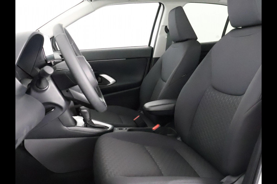 Toyota Yaris Cross 1.5 Hybrid 115 Active 2025 | DIRECT LEVERBAAR | 10 JAAR GARANTIE | DIRECT LEVERBAAR |