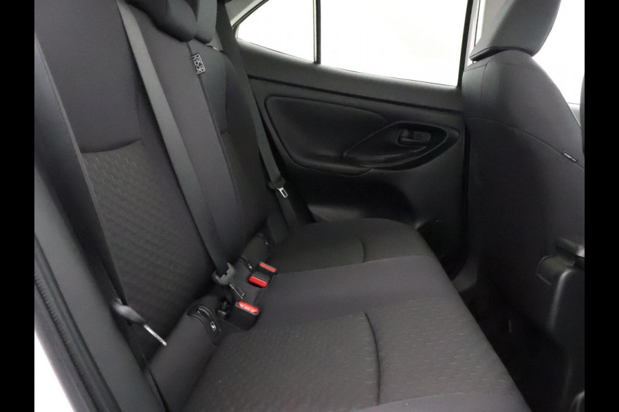 Toyota Yaris Cross 1.5 Hybrid 115 Active 2025 | DIRECT LEVERBAAR | 10 JAAR GARANTIE | DIRECT LEVERBAAR |