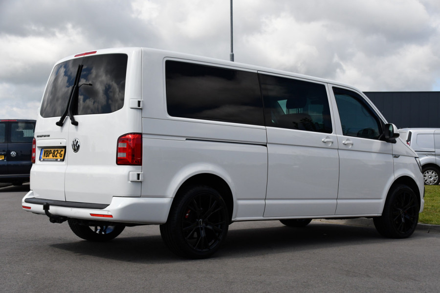 Volkswagen Transporter 2.0 TDI L2H1 DC Highline Adaptieve Cruise, Camera, Carplay, NAVI, Automaat, Trekhaak, LED, 150pk, Uniek!