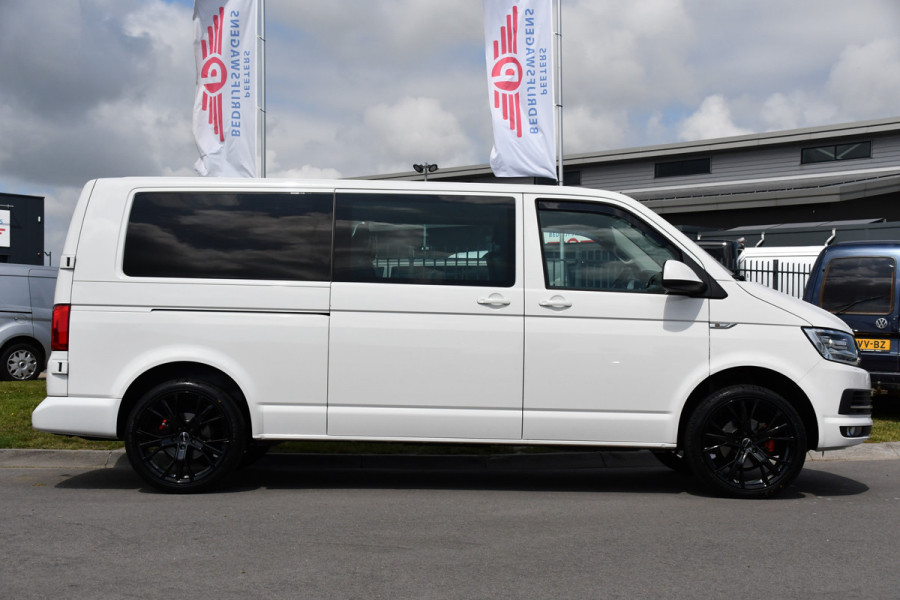 Volkswagen Transporter 2.0 TDI L2H1 DC Highline Adaptieve Cruise, Camera, Carplay, NAVI, Automaat, Trekhaak, LED, 150pk, Uniek!