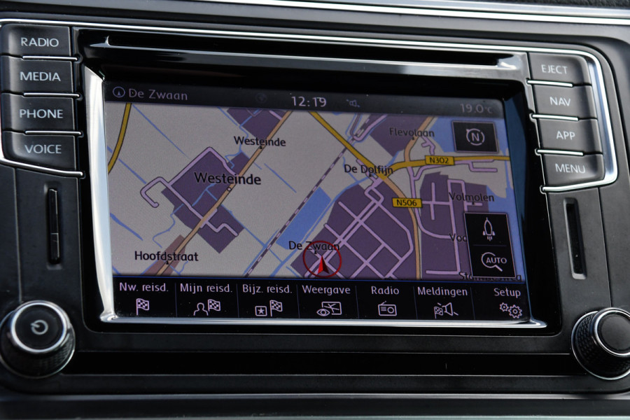 Volkswagen Transporter 2.0 TDI L2H1 DC Highline Adaptieve Cruise, Camera, Carplay, NAVI, Automaat, Trekhaak, LED, 150pk, Uniek!