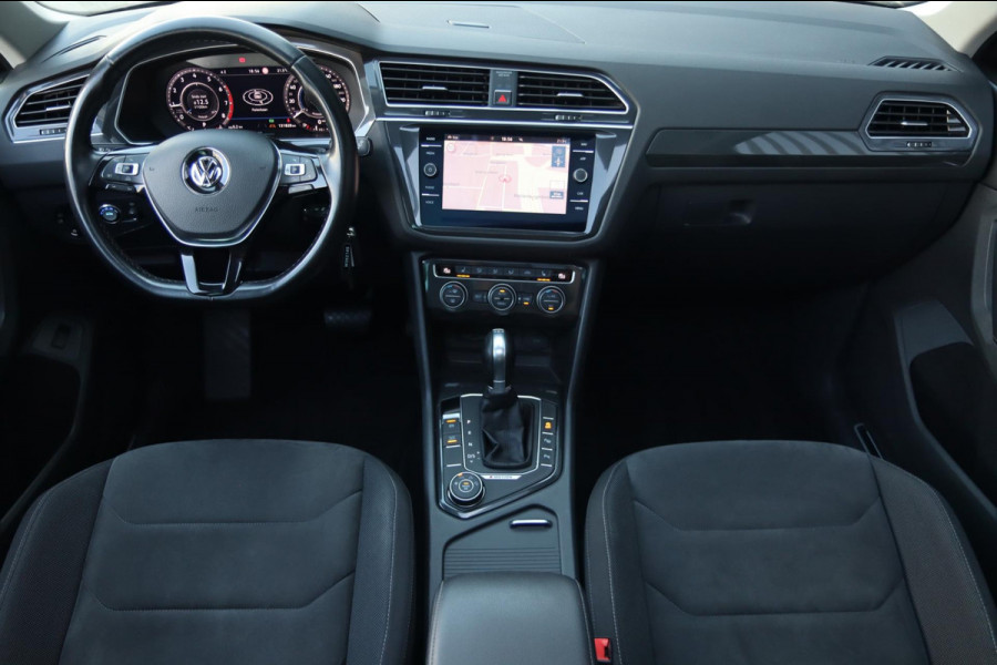 Volkswagen Tiguan 2.0 TSI 4Motion R-Line / PANODAK / HUD / VIRTUAL / DODEHOEK / CAMERA / CARPLAY / LPG