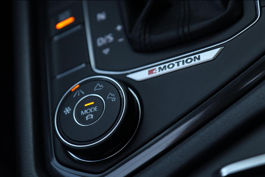 Volkswagen Tiguan 2.0 TSI 4Motion R-Line / PANODAK / HUD / VIRTUAL / DODEHOEK / CAMERA / CARPLAY / LPG