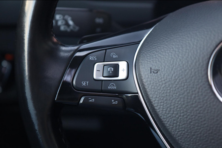Volkswagen Tiguan 2.0 TSI 4Motion R-Line / PANODAK / HUD / VIRTUAL / DODEHOEK / CAMERA / CARPLAY / LPG