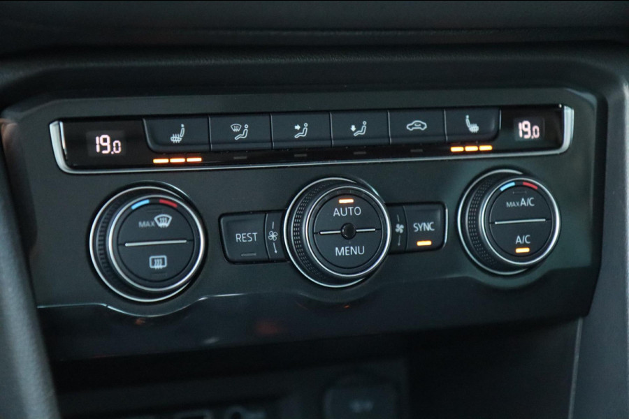Volkswagen Tiguan 2.0 TSI 4Motion R-Line / PANODAK / HUD / VIRTUAL / DODEHOEK / CAMERA / CARPLAY / LPG