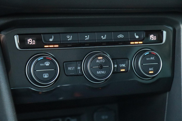 Volkswagen Tiguan 2.0 TSI 4Motion R-Line / PANODAK / HUD / VIRTUAL / DODEHOEK / CAMERA / CARPLAY / LPG