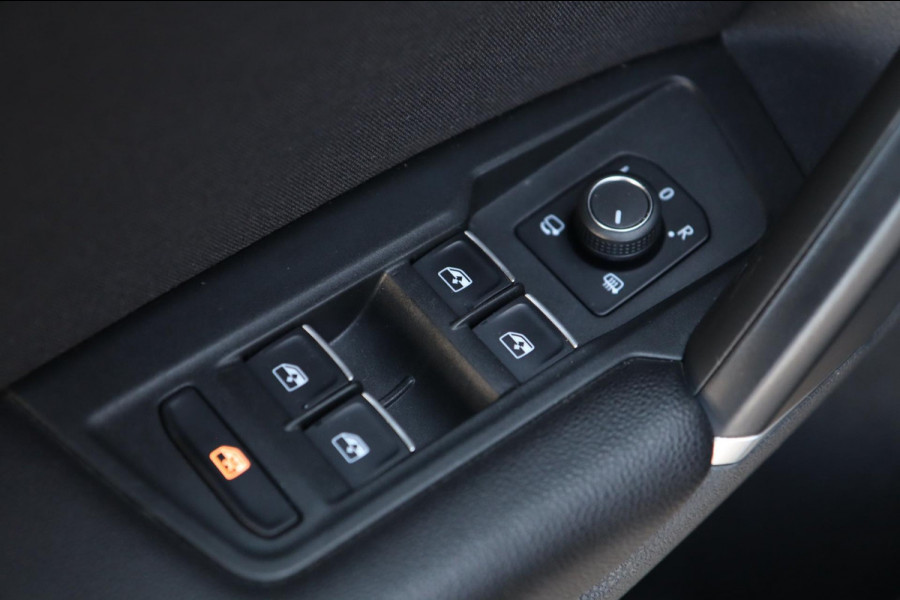 Volkswagen Tiguan 2.0 TSI 4Motion R-Line / PANODAK / HUD / VIRTUAL / DODEHOEK / CAMERA / CARPLAY / LPG