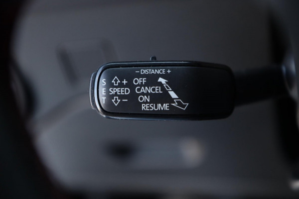Seat León ST 1.5 TSI FR / PANODAK / VIRTUAL / KEYLESS / ACC / CAMERA
