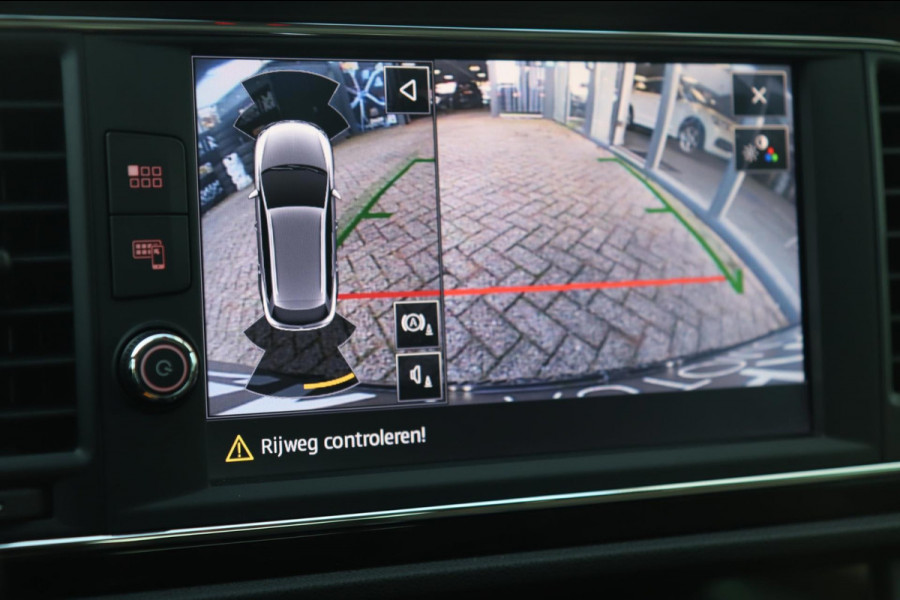 Seat León ST 1.5 TSI FR / PANODAK / VIRTUAL / KEYLESS / ACC / CAMERA