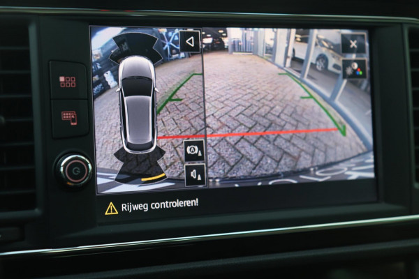Seat León ST 1.5 TSI FR / PANODAK / VIRTUAL / KEYLESS / ACC / CAMERA