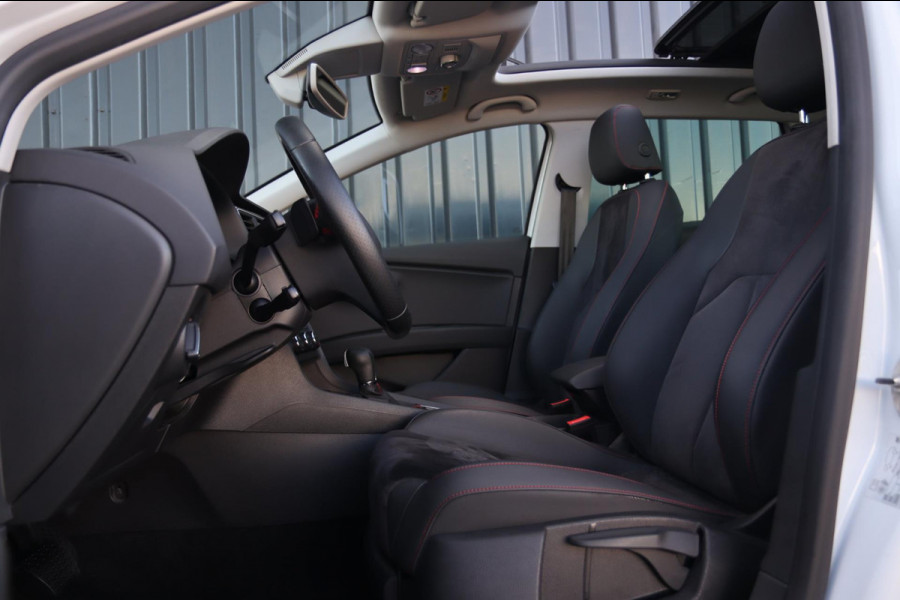 Seat León ST 1.5 TSI FR / PANODAK / VIRTUAL / KEYLESS / ACC / CAMERA