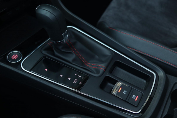 Seat León ST 1.5 TSI FR / PANODAK / VIRTUAL / KEYLESS / ACC / CAMERA