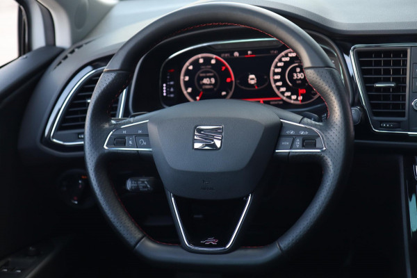 Seat León ST 1.5 TSI FR / PANODAK / VIRTUAL / KEYLESS / ACC / CAMERA