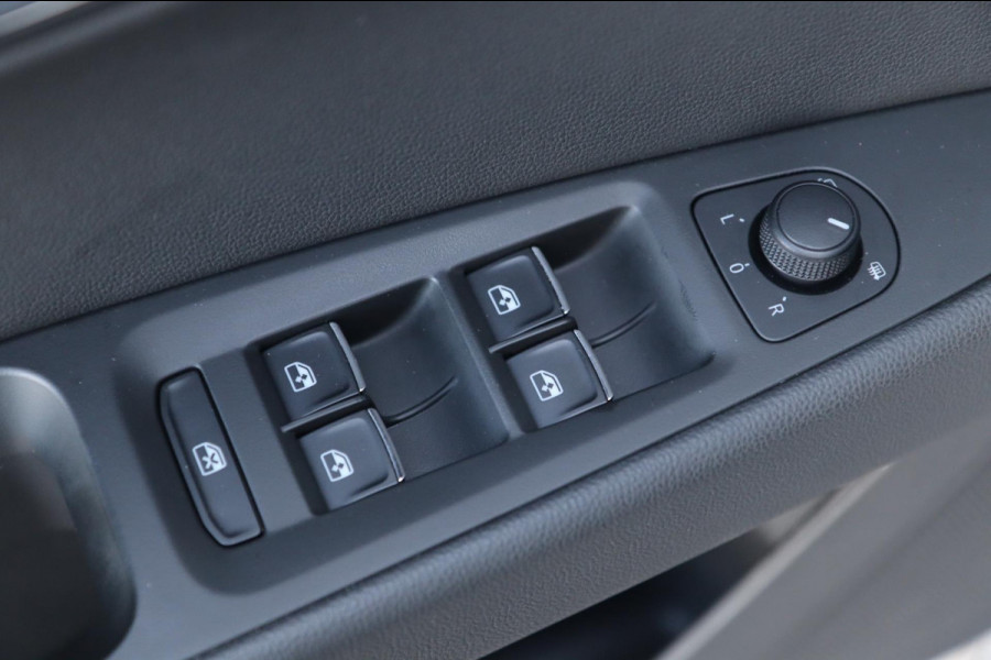 Seat León ST 1.5 TSI FR / PANODAK / VIRTUAL / KEYLESS / ACC / CAMERA