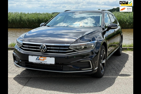 Volkswagen Passat Variant 1.4 TSI PHEV GTE Business / trekhaak / HUD / LED / NAVI / VIRTUELL / pracht auto