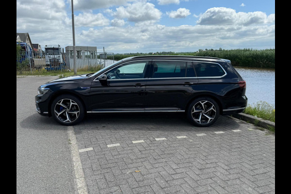 Volkswagen Passat Variant 1.4 TSI PHEV GTE Business / trekhaak / HUD / LED / NAVI / VIRTUELL / pracht auto