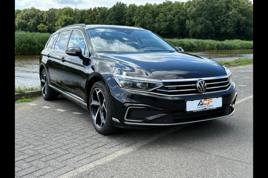 Volkswagen Passat Variant 1.4 TSI PHEV GTE Business / trekhaak / HUD / LED / NAVI / VIRTUELL / pracht auto