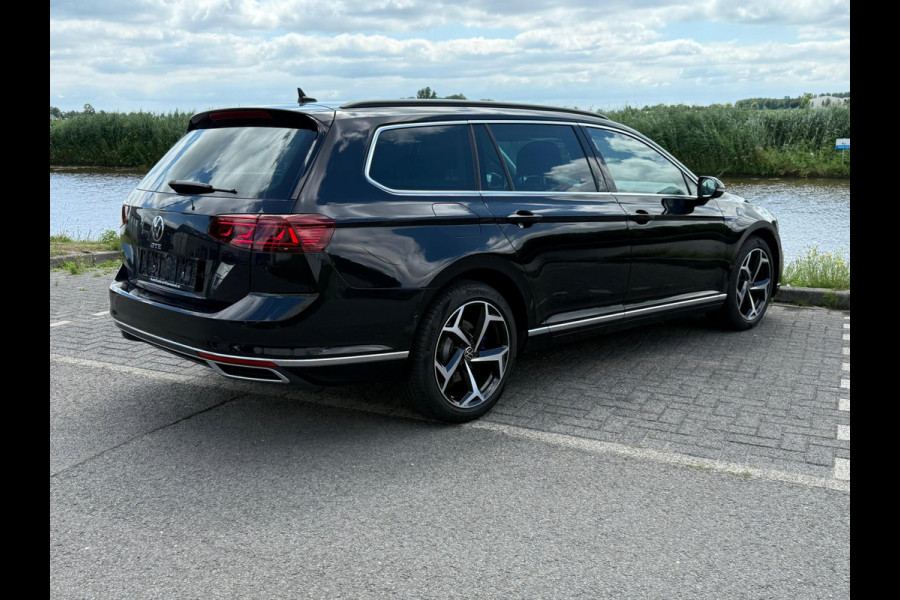 Volkswagen Passat Variant 1.4 TSI PHEV GTE Business / trekhaak / HUD / LED / NAVI / VIRTUELL / pracht auto