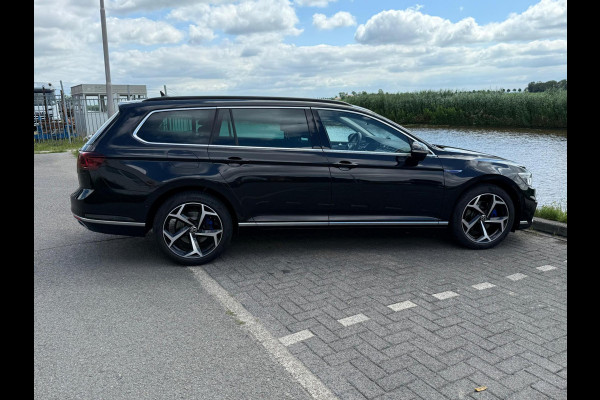 Volkswagen Passat Variant 1.4 TSI PHEV GTE Business / trekhaak / HUD / LED / NAVI / VIRTUELL / pracht auto