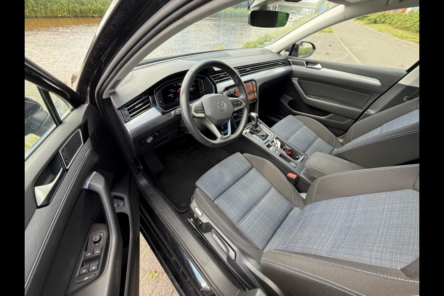 Volkswagen Passat Variant 1.4 TSI PHEV GTE Business / trekhaak / HUD / LED / NAVI / VIRTUELL / pracht auto