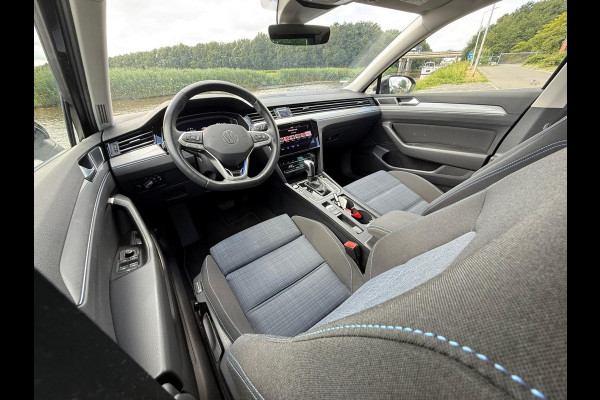 Volkswagen Passat Variant 1.4 TSI PHEV GTE Business / trekhaak / HUD / LED / NAVI / VIRTUELL / pracht auto