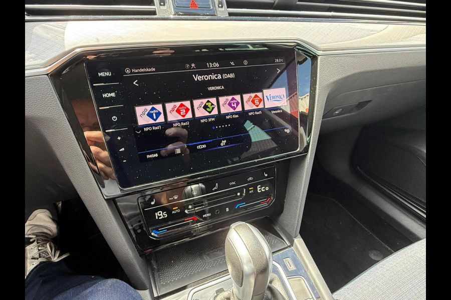 Volkswagen Passat Variant 1.4 TSI PHEV GTE Business / trekhaak / HUD / LED / NAVI / VIRTUELL / pracht auto
