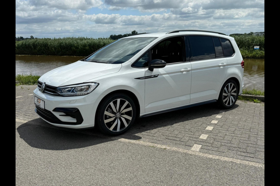 Volkswagen Touran 1.5 TSI Highline Business R 7p volle prachtige auto