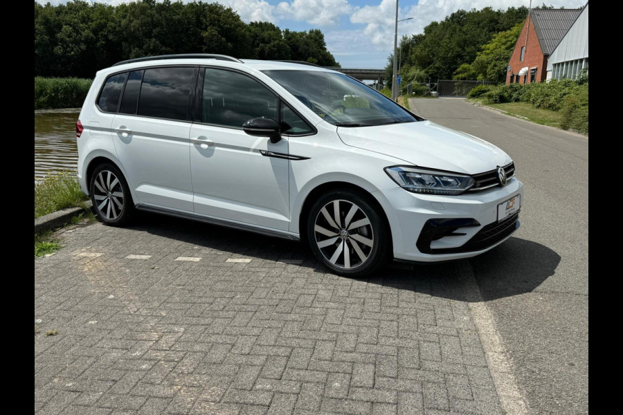 Volkswagen Touran 1.5 TSI Highline Business R 7p volle prachtige auto