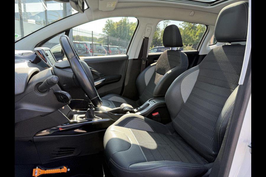 Peugeot 2008 1.2 PureTech Allure 2e Eigenaar,Pano,6 Bak,131pk,Navi,Camera,Clima,Cruise,Dealer Onderhouden,Pdc,Lm velgen,Apk tot 10-2026