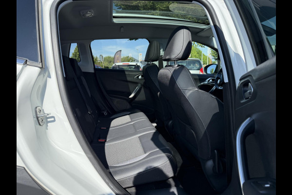 Peugeot 2008 1.2 PureTech Allure 2e Eigenaar,Pano,6 Bak,131pk,Navi,Camera,Clima,Cruise,Dealer Onderhouden,Pdc,Lm velgen,Apk tot 10-2026