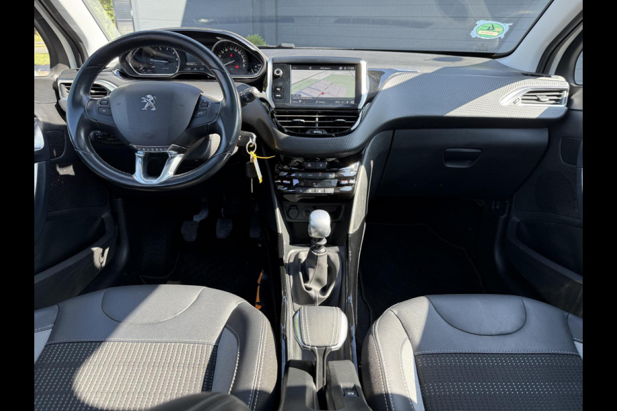 Peugeot 2008 1.2 PureTech Allure 2e Eigenaar,Pano,6 Bak,131pk,Navi,Camera,Clima,Cruise,Dealer Onderhouden,Pdc,Lm velgen,Apk tot 10-2026