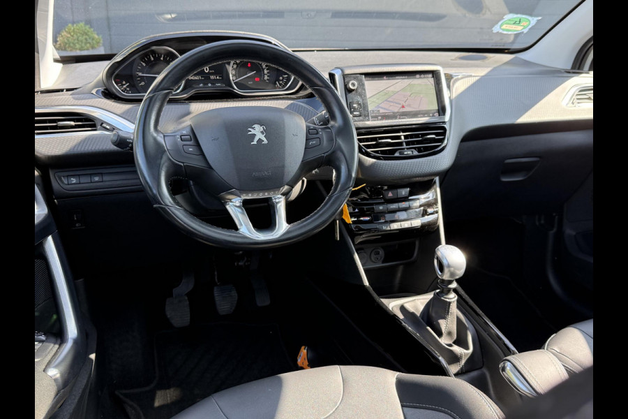 Peugeot 2008 1.2 PureTech Allure 2e Eigenaar,Pano,6 Bak,131pk,Navi,Camera,Clima,Cruise,Dealer Onderhouden,Pdc,Lm velgen,Apk tot 10-2026