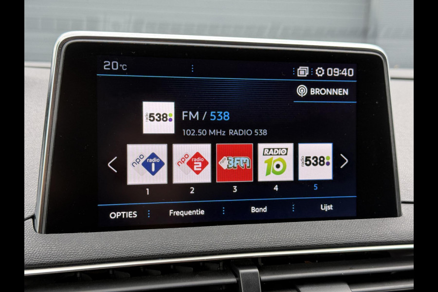 Peugeot 5008 1.2 PureTech Allure 7 persoons,Automaat,2e Eigenaar,Trekhaak,360 Camera,131pk,Navi,Clima,Cruise,Lm velgen,Extra winterset,Pdc V+A,Riem Recent verv,Halfleder,Nieuwe Apk bij Aflevering
