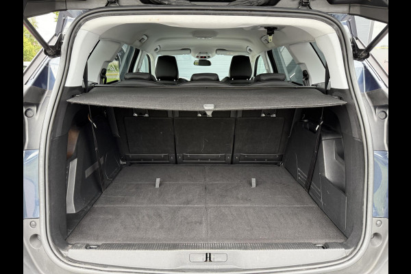 Peugeot 5008 1.2 PureTech Allure 7 persoons,Automaat,2e Eigenaar,Trekhaak,360 Camera,131pk,Navi,Clima,Cruise,Lm velgen,Extra winterset,Pdc V+A,Riem Recent verv,Halfleder,Nieuwe Apk bij Aflevering